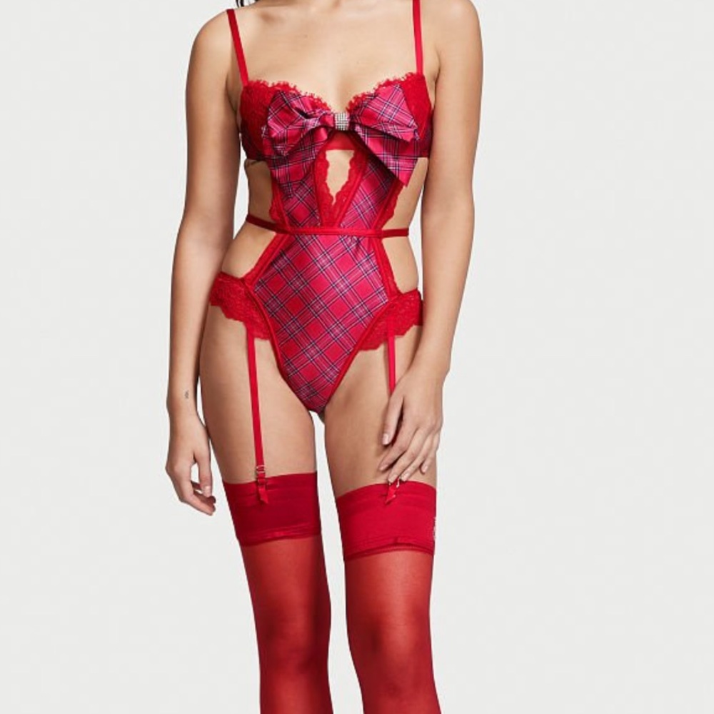 Victoria’s Secret Very Sexy Wicked Unlined Bow Balconette Teddy